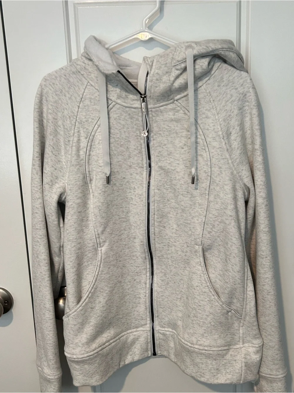 Lululemon Scuba Size 10 Full Zip Light Gray Hoodie Sweatshirt Warm